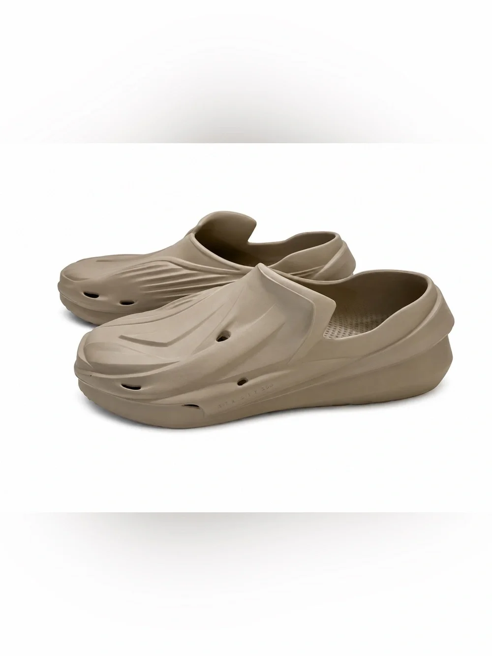 1017 ALYX 9 SM Men's  Tan Slip-On Foam Shoes. Size 11